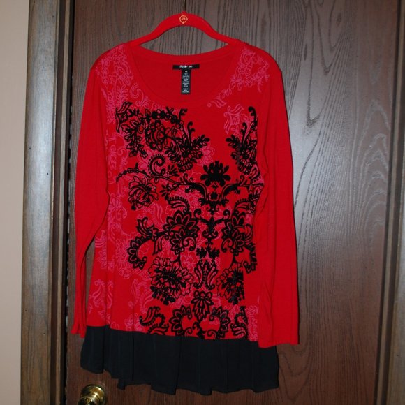 3/$30 - Pretty Red & Black Top - XL - Picture 4 of 9